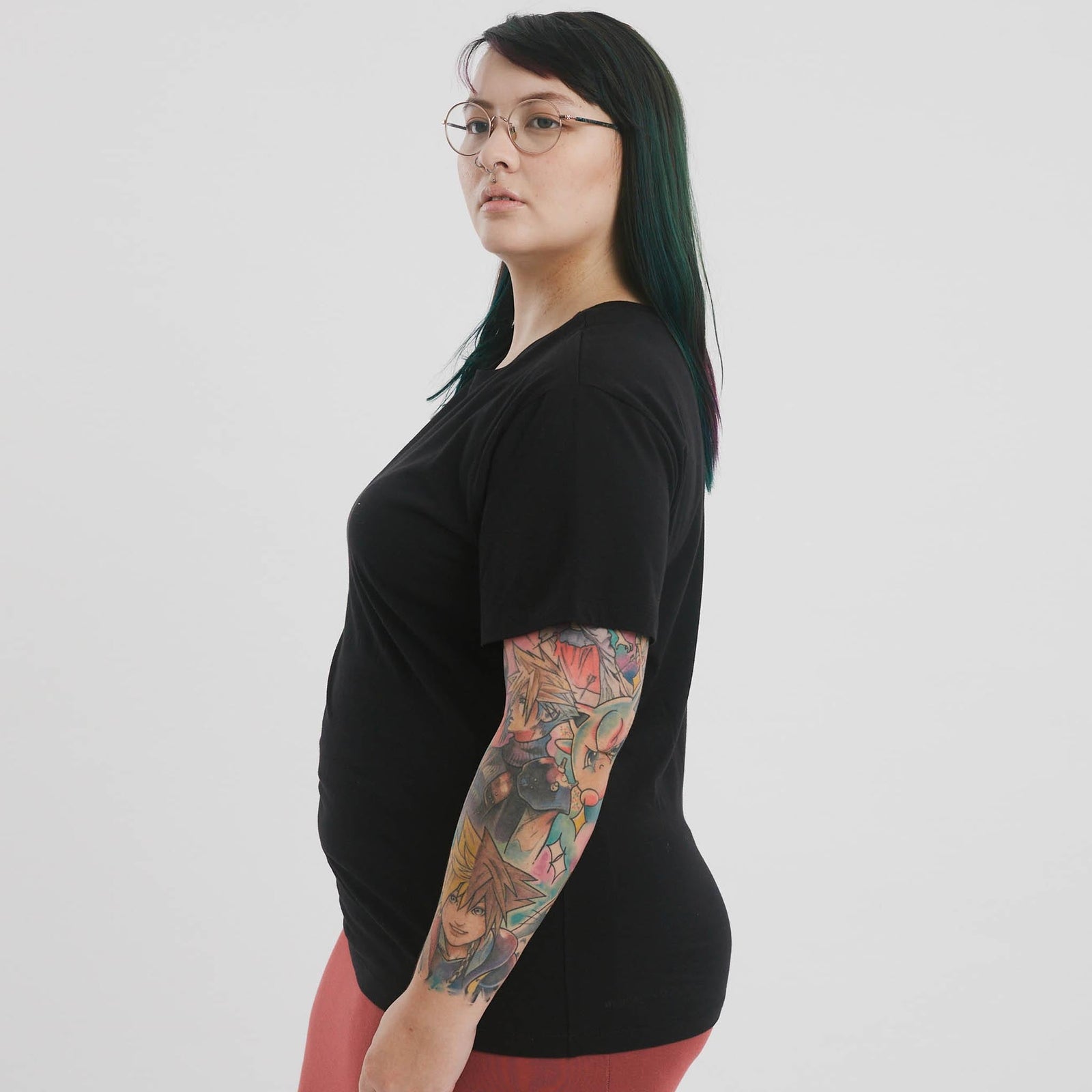 Women's The Shapes United Comfy T-shirt, casual clothing with a soft fabric, featuring a simple, stylish design.