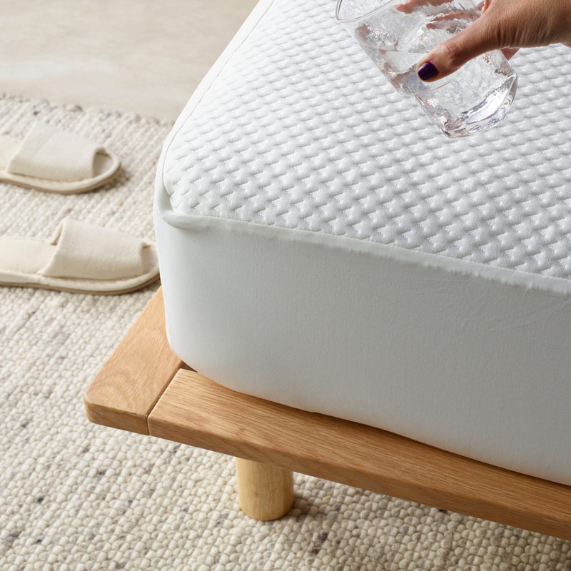 Staydry Duradeluxe Waterproof Mattress Protector