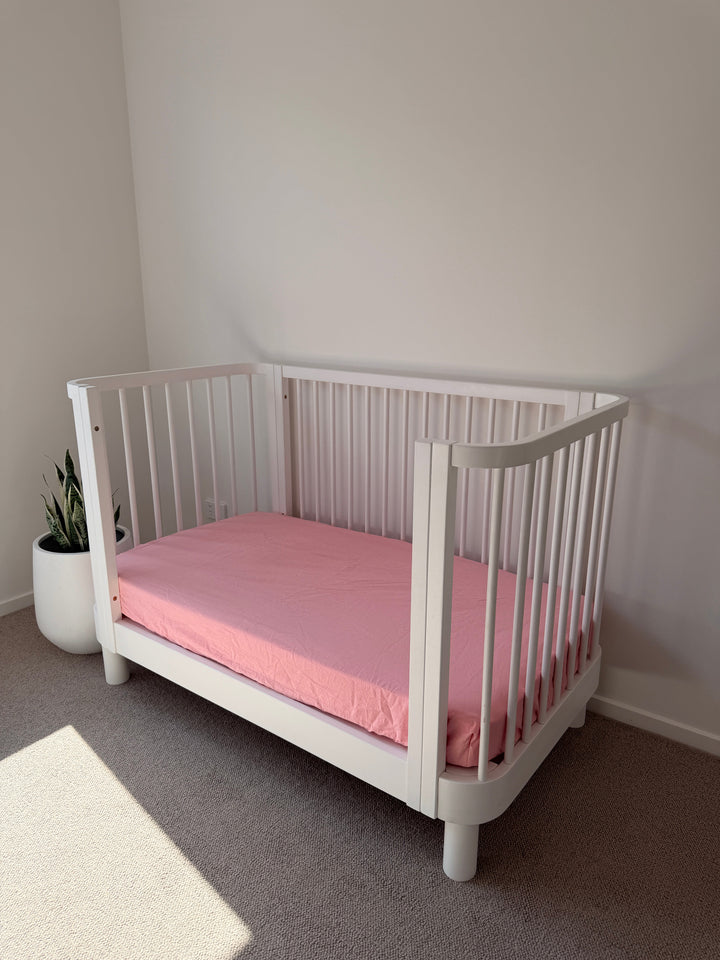 Milk&amp;Bed Waterproof Cot Fitted Sheet