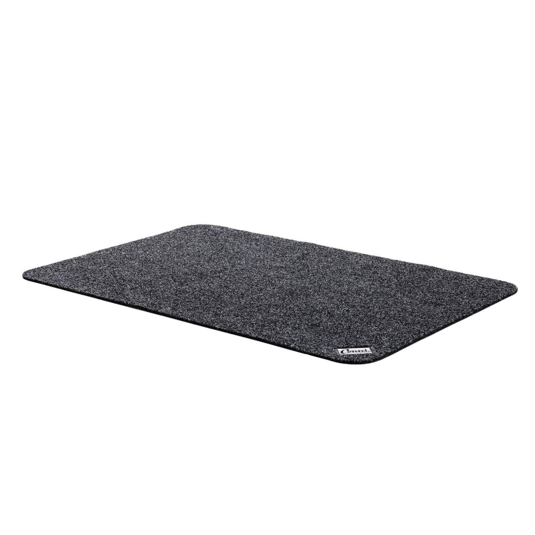 Conni Manchester Classic marble floor mat, black and white design, textured surface, suitable for modern home decor.