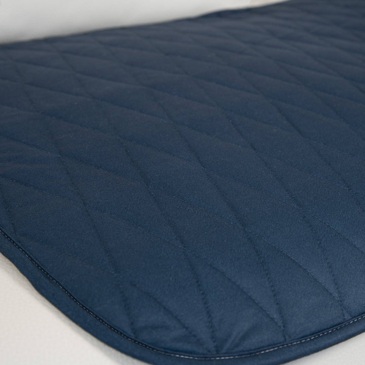 Staydry Manchester chair pad in midnight, featuring thick cushioning and textured fabric for comfort and support.