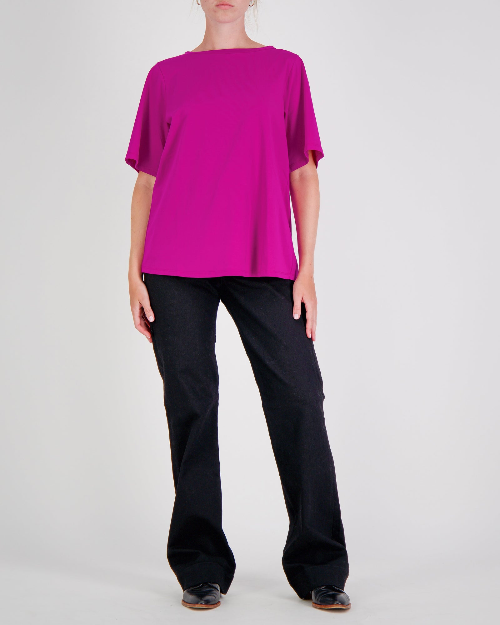 Berry Burst Christina Stephens Lilli Leaf Back T-Shirt featuring stain and spill resistance for enhanced dexterity support.