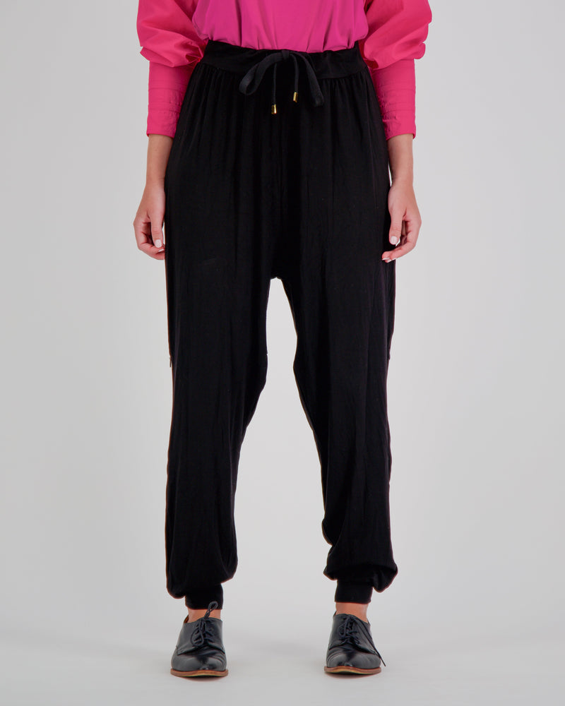 Roisin Adaptive Slouch Pants for Self Catheterisation Support - Christina Stephens