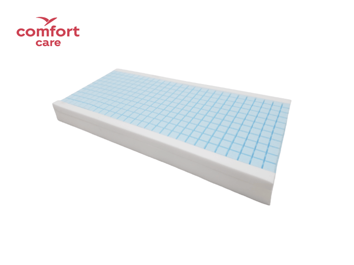 Pinnacle Comfort Care Daydream Mattress Air Cover on a bed, showcasing its soft fabric and breathable design.