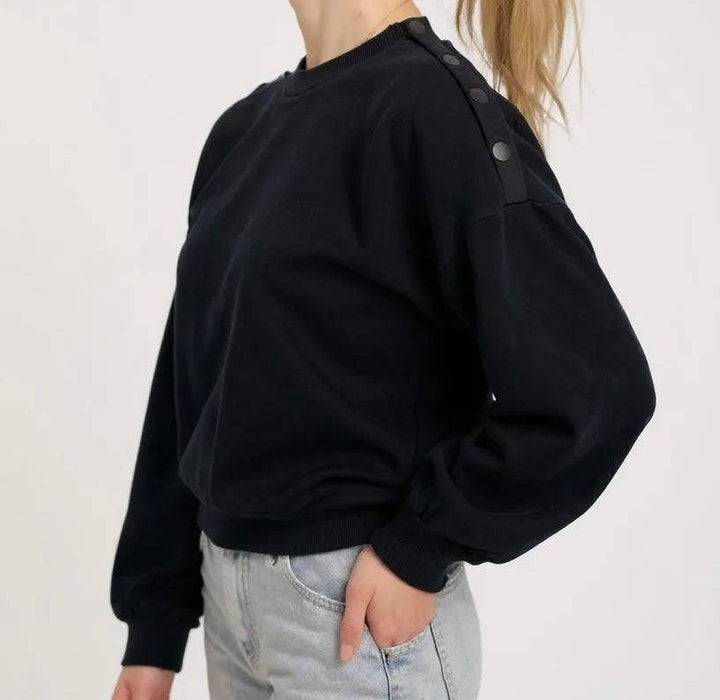 JAM the Label zip access jumper in soft fabric, featuring a stylish design and practical zip closure, displayed on a mannequin.