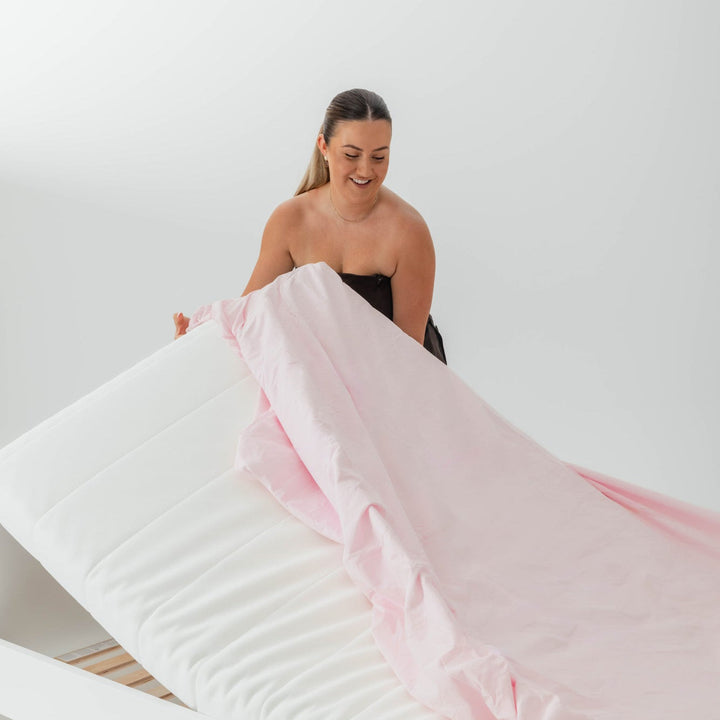 Milk &amp; Bed Waterproof Fitted Sheet – Petal | Queen