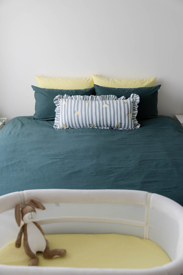 Milk &amp; Bed Waterproof Fitted Sheet – Lemon | Bassinet