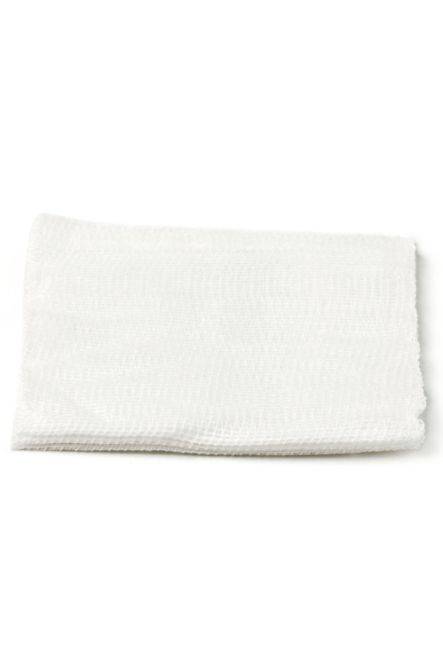 Medline 7.5cm x 7.5cm 8PLY gauze swabs in a pack of three for effective wound care.