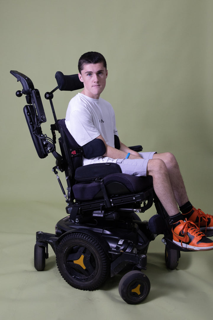 JAM the Label Easy-On Cargo Shorts in a relaxed fit, featuring side pockets and a comfortable waistband, displayed on a model.