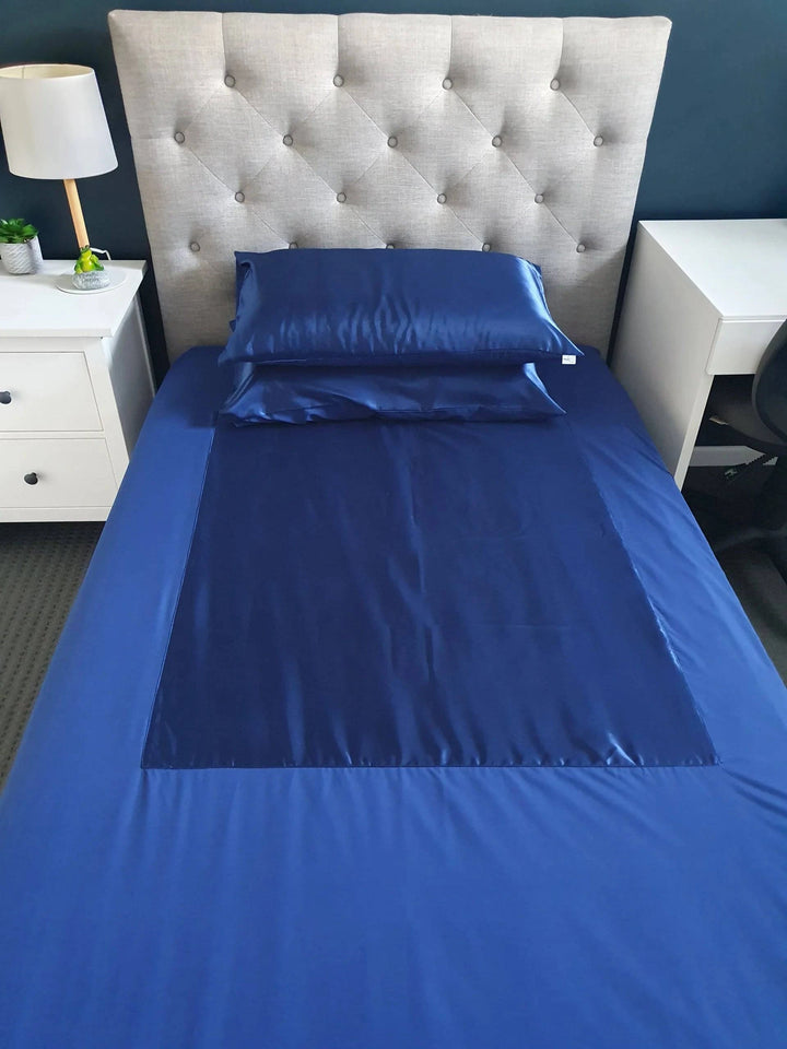 Neeki Designs Wonder PLUS Blue Manchester featuring a soft fabric and vibrant blue color in a stylish design.